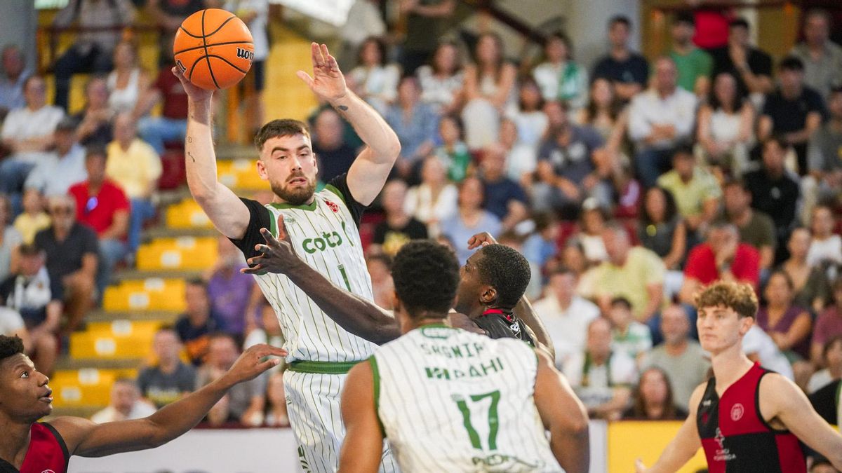 Las imágenes del Coto Córdoba CB - Clínica Ponferrada SDP