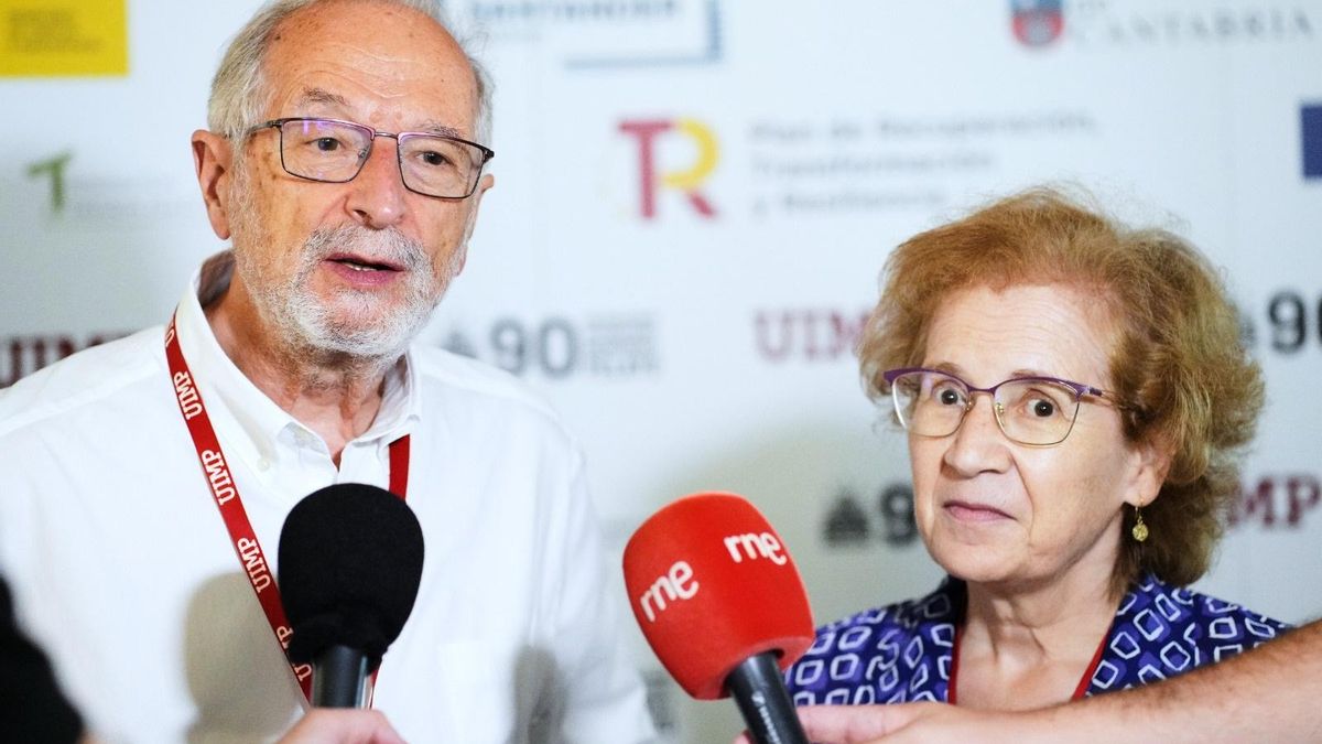 Los virólogos Luis Enjuanes y Margarita del Val en la Universidad Internacional Menéndez Pelayo (UIMP)