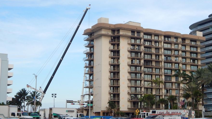 Suben a 96 los muertos en el derrumbe de edificio residencial en Miami-Dade