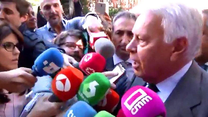 Felipe González, trending topic por estas declaraciones ante una lluvia de micrófonos de televisiones