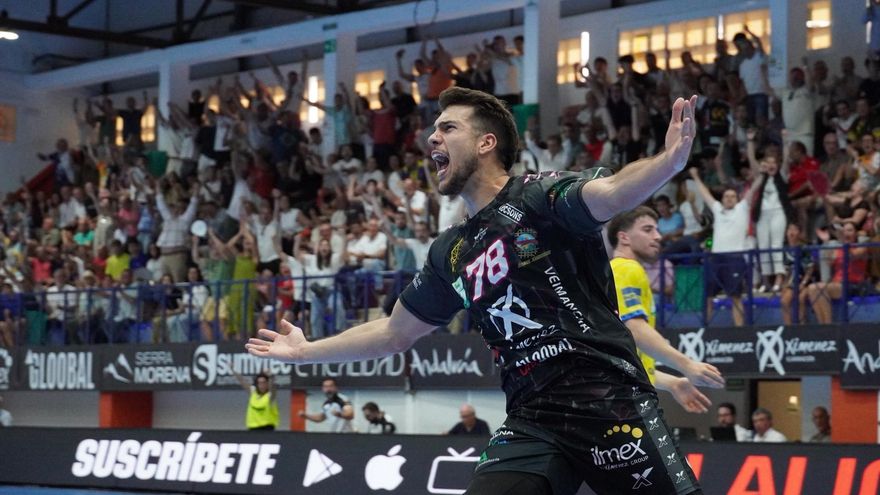 El Ángel Ximénez obra el milagro en Puente Genil y sella su permanencia en ASOBAL