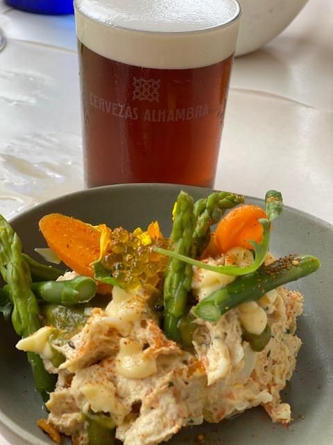 Ensaladilla Lume con encurtidos propios