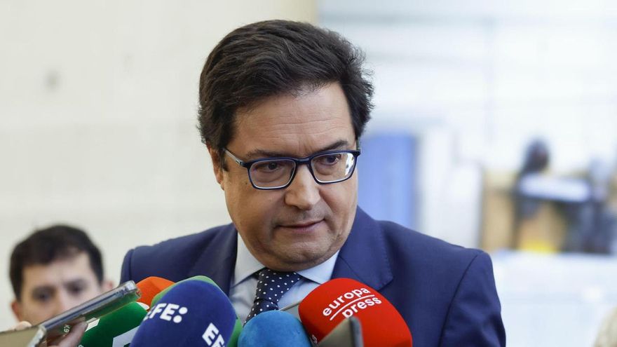 El Gobierno obligará a las operadoras a mantener la cobertura al menos cuatro horas en caso de apagón