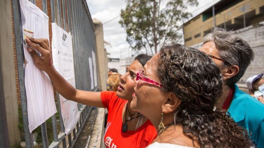 Entre esperanza y falta de confianza transcurren presidenciales venezolanas