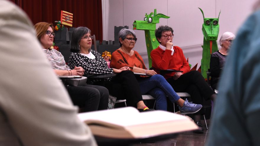 El club de lectura de mujeres que triunfa con un año de lista de espera: "Yo de aquí no me borraré nunca"