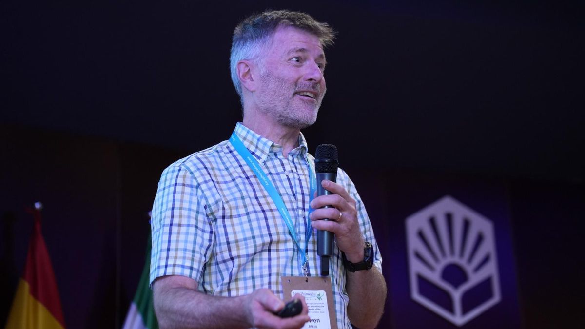 El presidente del comité organizador del congreso, Owen Atkin