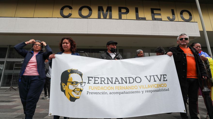 Expolicía dice que vigilaba a Villavicencio a pedido de exministro correísta y empresario