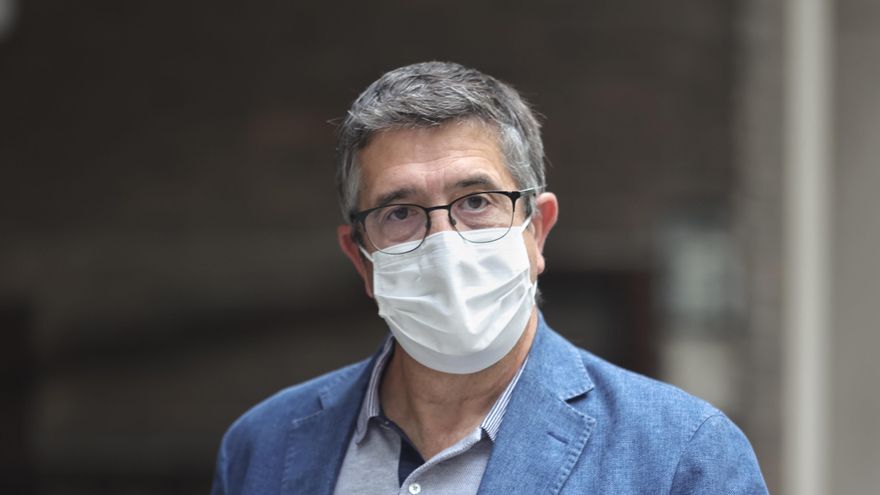 Archivo - El secretario de área de Política Federal, Patxi López, llega a la sede del PSOE para participar en una reunión plenaria de la Comisión Ejecutiva Federal (CEF), a 6 de septiembre de 2021, en Madrid (España). El presidente del Gobierno da un paso