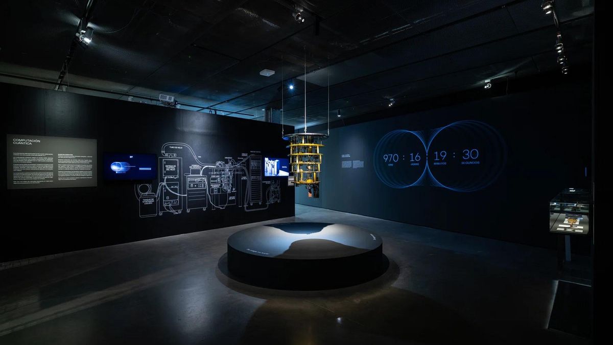 Cómo una exposición sobre la revolución cuántica nos da ganas de entrar a clase de Física y preguntarnos acerca de la realidad
