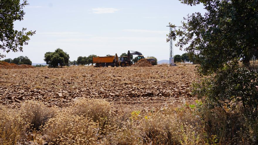 El festival de “resistencia” de un pequeño pueblo para llevar a los tribunales una macrogranja ya en construcción