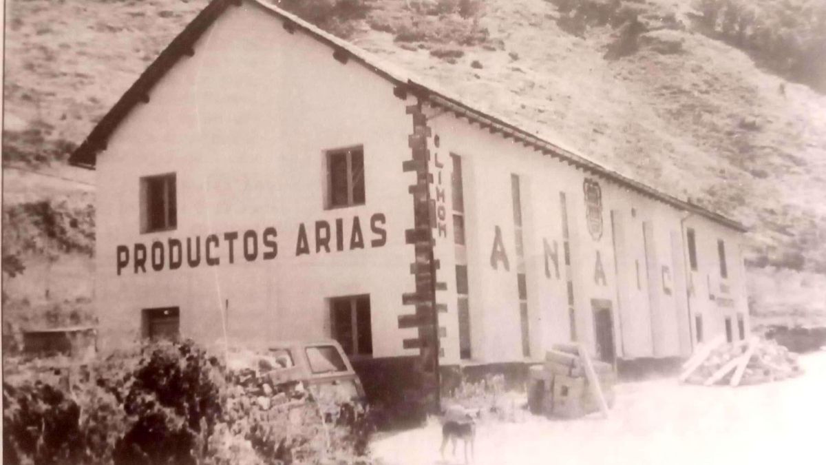 Una embotelladora de agua en la vieja fábrica de refrescos Anaical genera expectativas e ilusión en Laciana