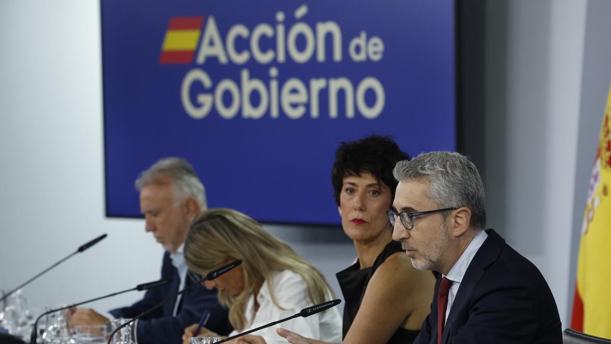 El ministro de Hacienda, Arcadi España, en la rueda de prensa posterior al Consejo de Ministros.