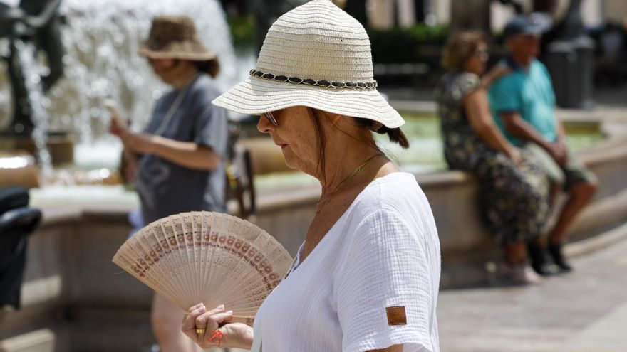 ¿Llega ya la primera ola de calor del año? La Aemet no lo descarta para la próxima semana
