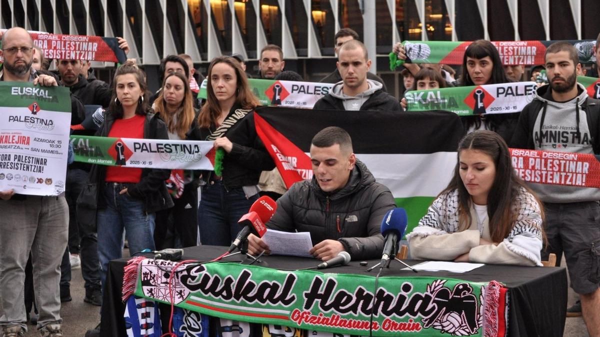 Acusan al consejero Zupiria de "mentir" y de "criminalizar" movilizaciones previas al partido de Palestina en Bilbao