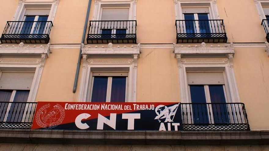 Herida abierta en el anarcosindicalismo de Madrid: la división en CNT lleva a una orden de desalojo en Tirso de Molina