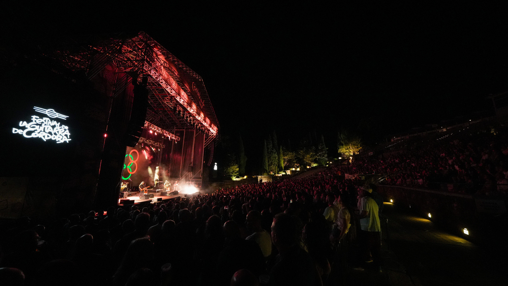 El concierto de Los Planetas en el Festival de la Guitarra
