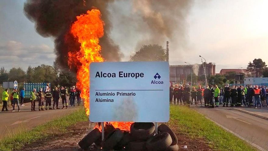 Los trabajadores de Alcoa llaman a la huelga indefinida a partir del 4 de octubre