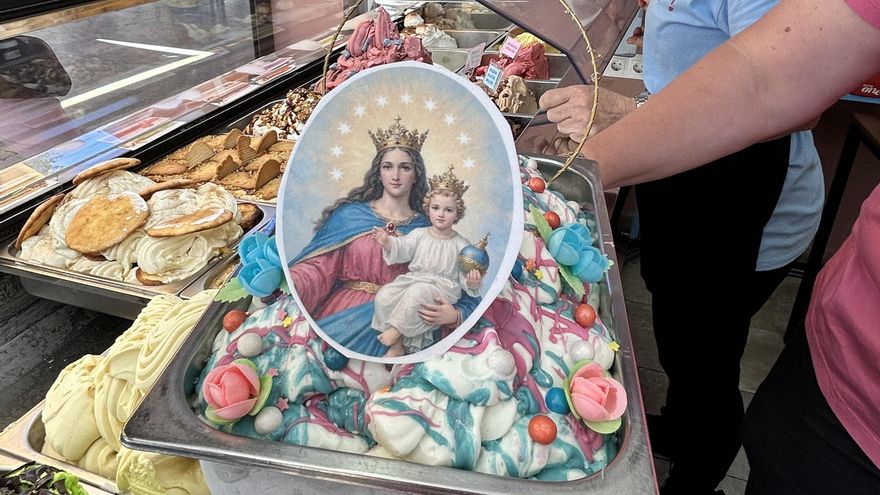 Así es el producto "divino" que ha hecho viral a una heladería de Utrera