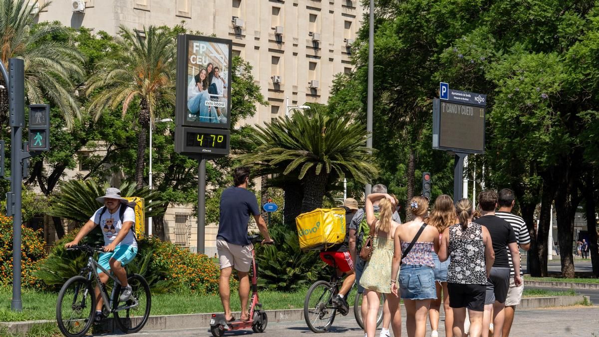Sevilla lidera las temperaturas máximas en España con 43 grados en el arranque de la segunda ola de calor