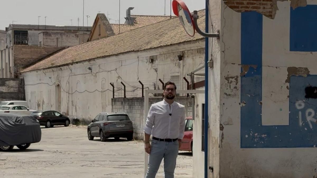 Hacemos exige al alcalde que "deje de anunciar aparcamientos y empiece a ejecutarlos"