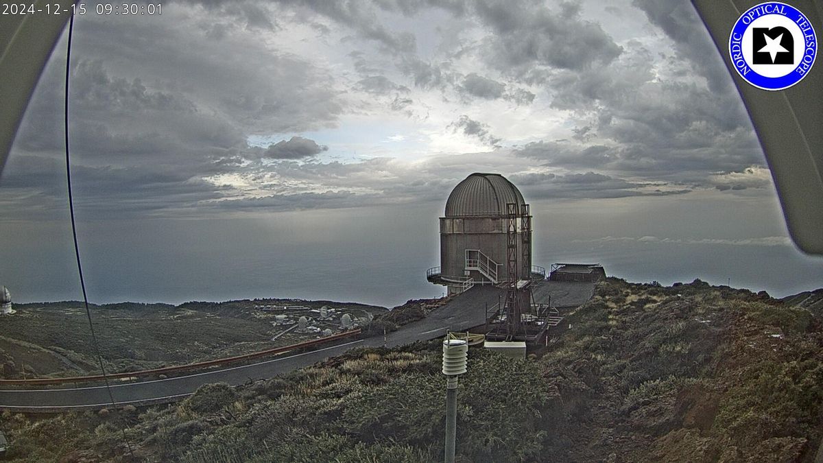 Imagen de las cumbres de La Palma captada en la mañana este domingo, 15 de diciembre, de la webcam del Telescopio Óptico Nórdico (NOT por su siglas en inglés).