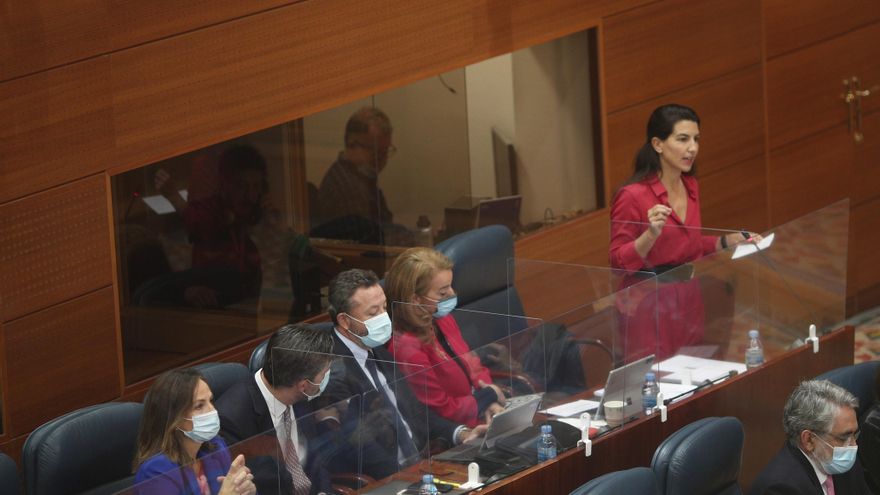 La portavoz de Vox en la Comunidad de Madrid, Rocío Monasterio, interviene durante una sesión de control al Gobierno en la Asamblea de Madrid (España), a 5 de noviembre de 2020. Monasterio ha preguntado a la presidenta regional, Isabel Díaz Ayuso, si la r