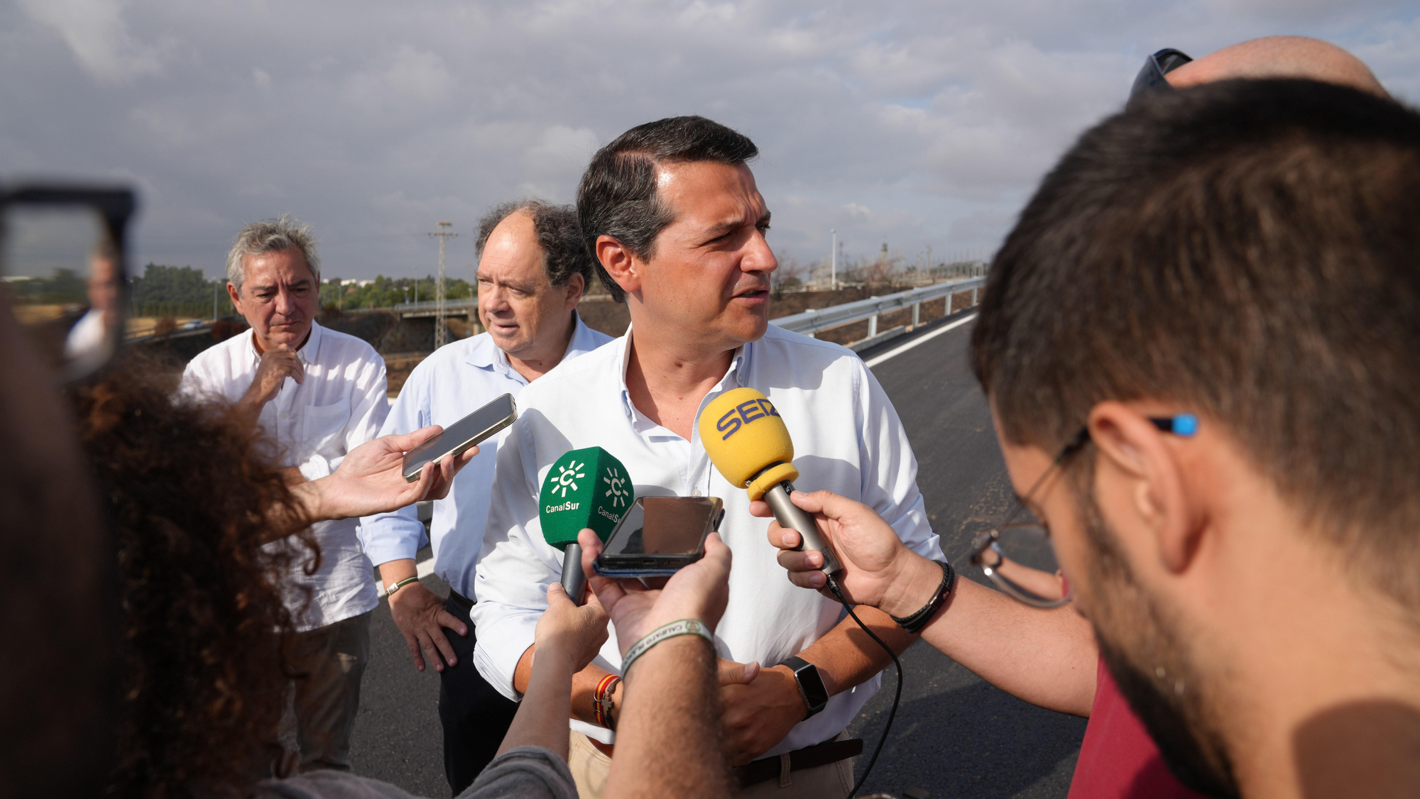 Bellido visita las obras de acceso al cementerio de Nuestra Señora de La Fuensanta