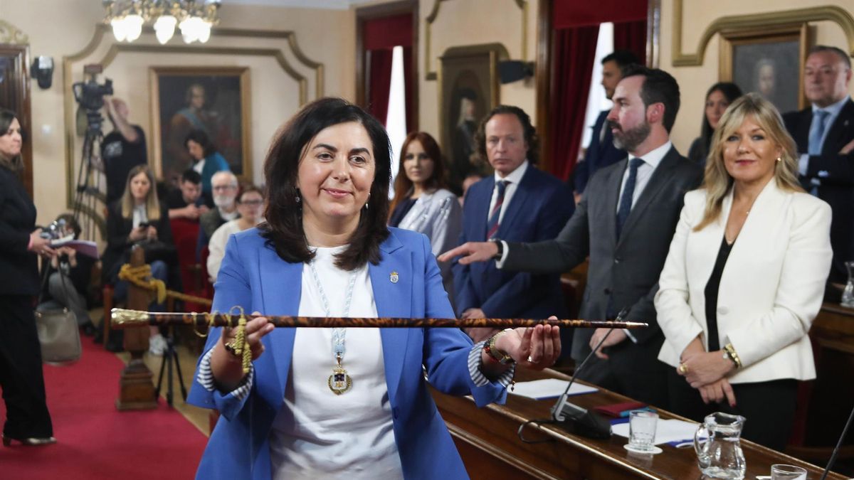 Sin balcón y con antidisturbios: así acabó la moción con la que el PP echó a la izquierda de Lugo tras 27 años