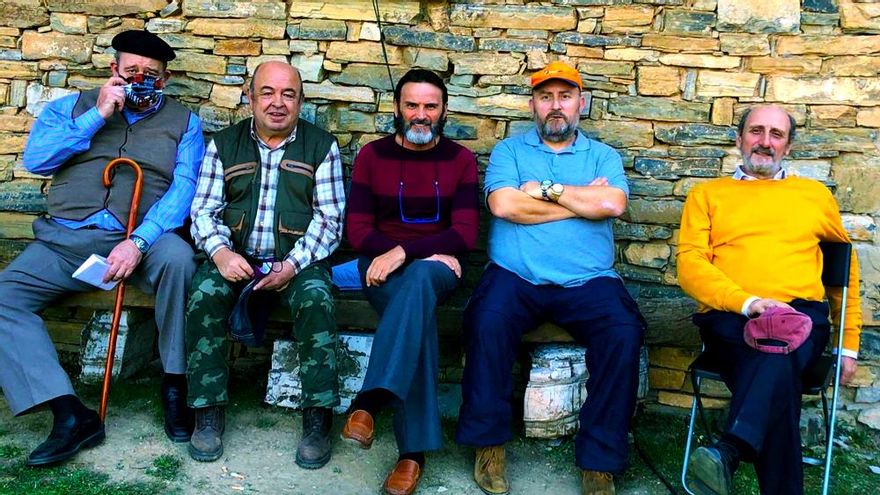 El crossover de 'LQSA' y 'El pueblo'