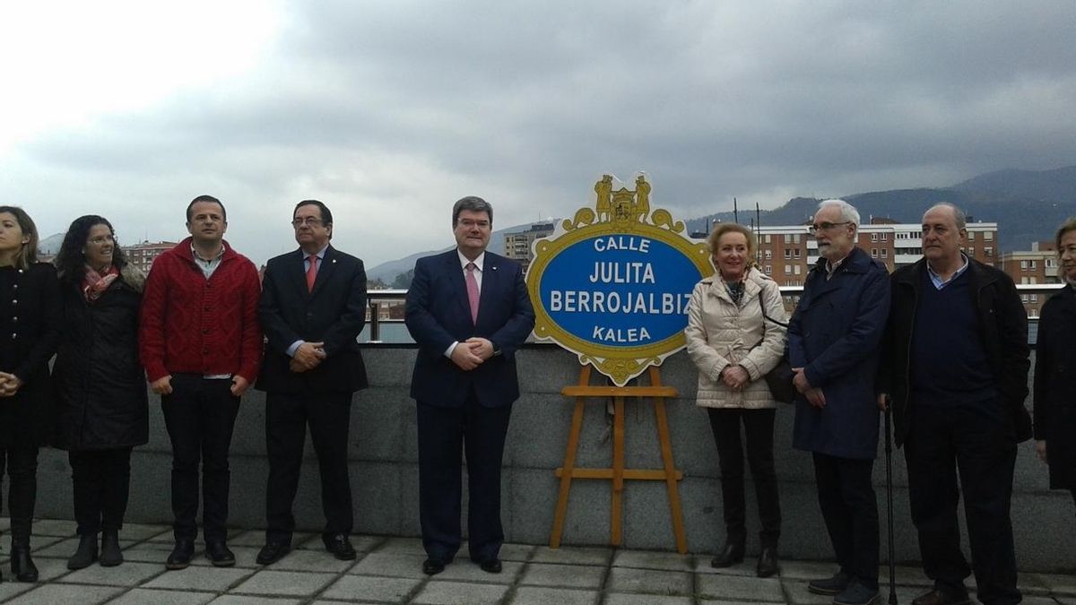 La andereño Julita Berrojalbiz se incorpora al callejero bilbaíno dando su nombre a una calle del barrio de Begoña