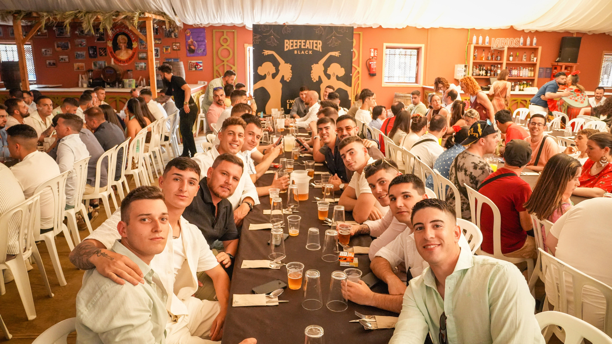 Comidas de empresas y amigos en la Feria de Córdoba