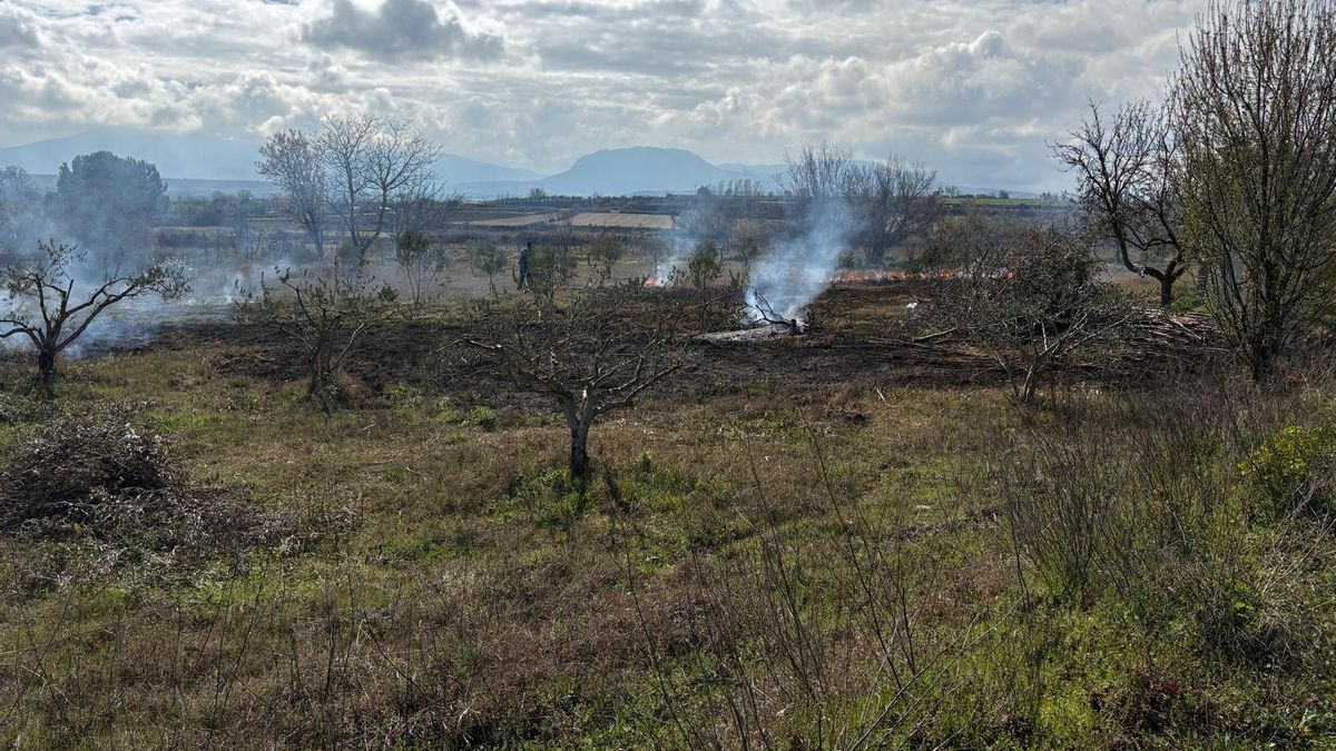 Quema descontrolada en Villamediana de Iregua: la Guardia Civil y los bomberos sofocan las llamas