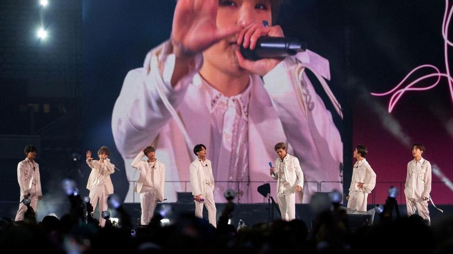 Este productor español que ha trabajado con Rosalía ahora colabora con una de las bandas de K-pop más populares del mundo