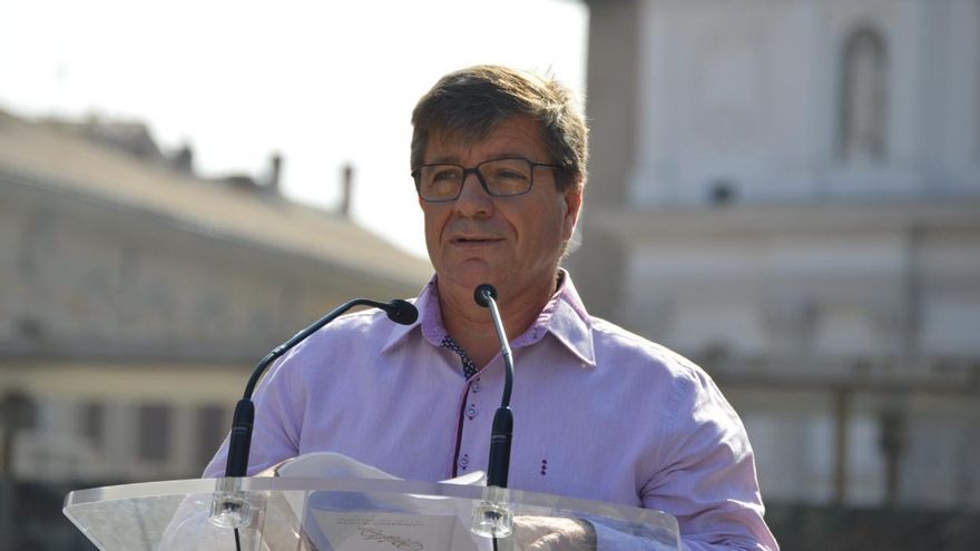 La jueza que investiga al alcalde y a la secretaria municipal de Fuendetodos abre una pieza separada y la declara secreta