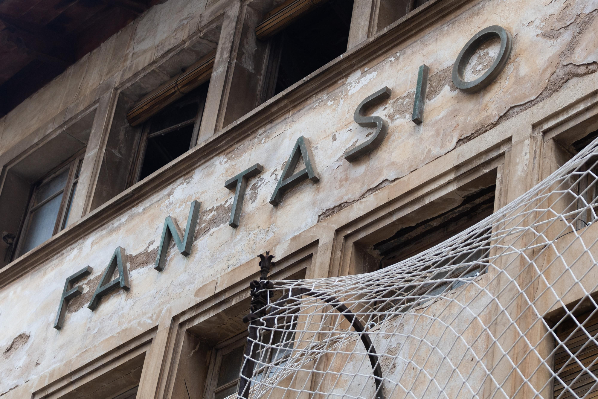 Uno de los históricos rótulos del Fantasio