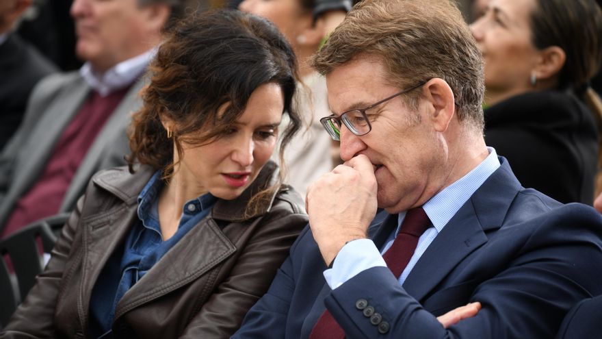 El PP pasa del "es una puñetera vergüenza" enriquecerse en pandemia a defender a Ayuso: "Es una cacería"