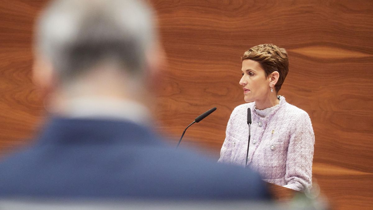 Archivo - La presidenta del Gobierno de Navarra, María Chivite.