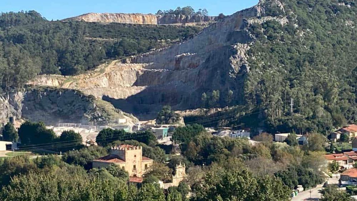 La Cantera de Cantabria que sigue abierta sin permisos desde 1950 tras varias sentencias de cierre ratificadas por el Supremo
