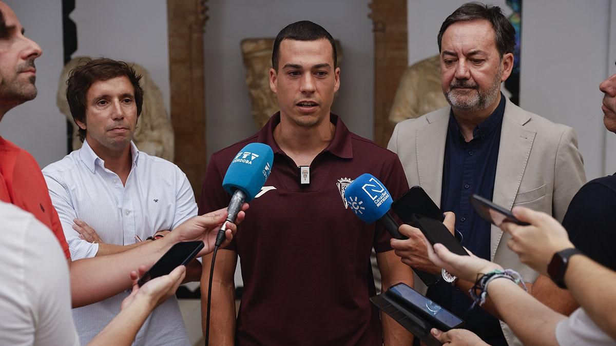 Presentación de Damián Cáceres y Jacobo Martí como nuevos jugadores del Córdoba CF en el Museo Arqueológico