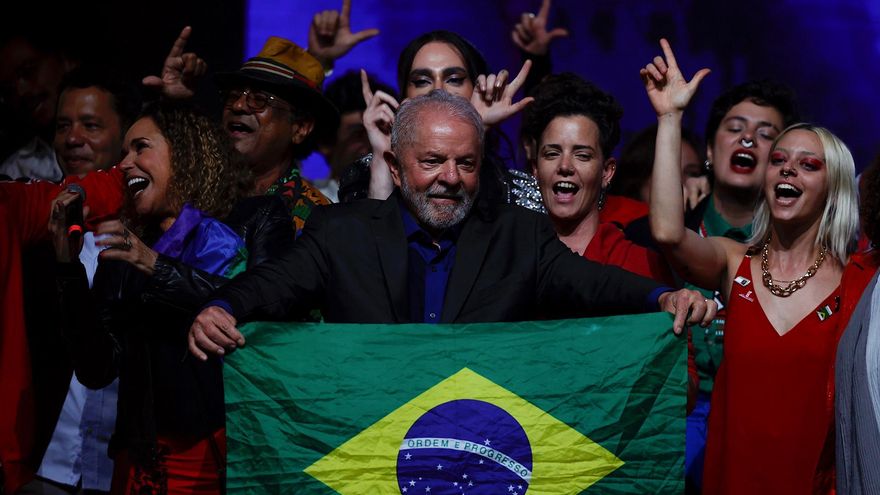 Roger Waters, Mark Ruffalo, Danny Glover y otros artistas apoyaron a Lula a días de las elecciones en Brasil