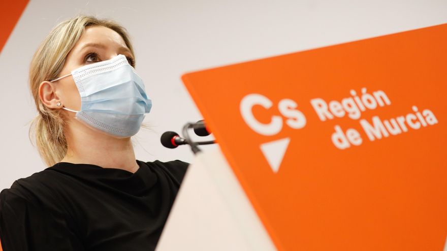 RUEDA DE PRENSA DE ANA MARTINEZ VIDAL SOBRE LA MOCION DE CENSURA EN LA SEDE DE CIUDADANOS