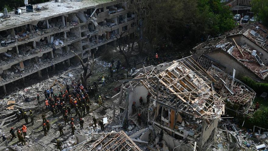 Daños de un ataque iraní en Tel Aviv