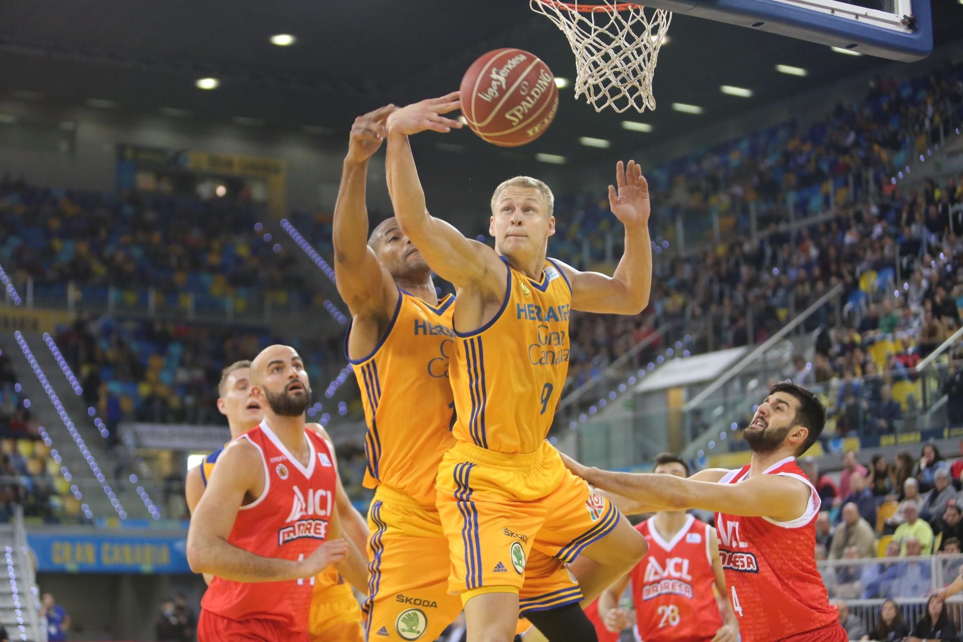 Imagen del encuentro Herbalife Gran Canaria - ICL Manresa. (Alejandro Ramos).