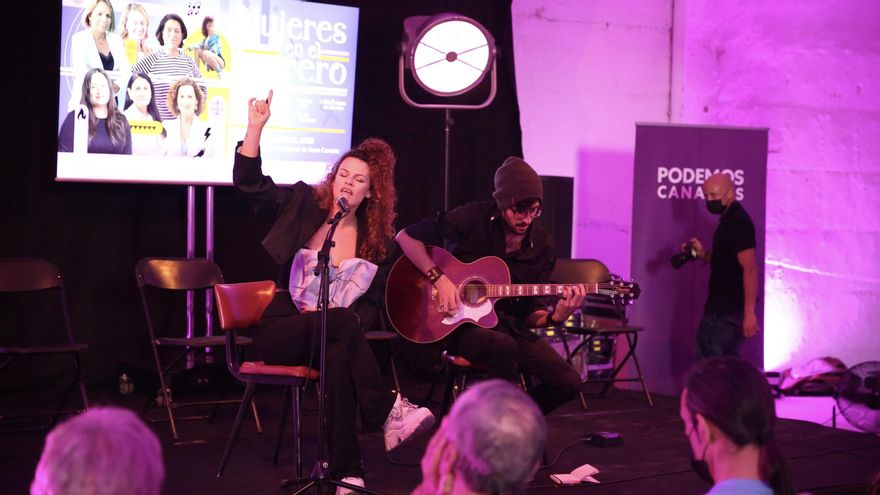 La cantante Mel Ömana.