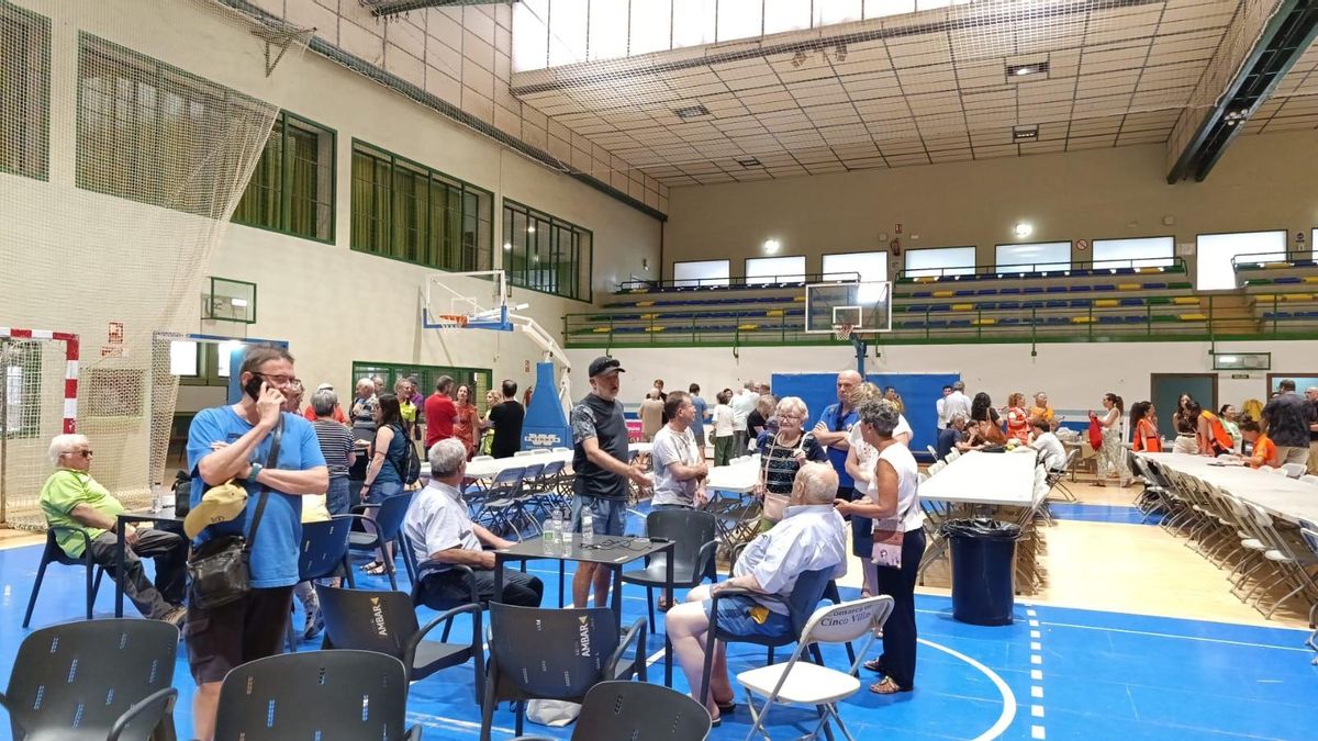 Polideportivo de Ejea, donde se han desplazado vecinos de los pueblos afectados