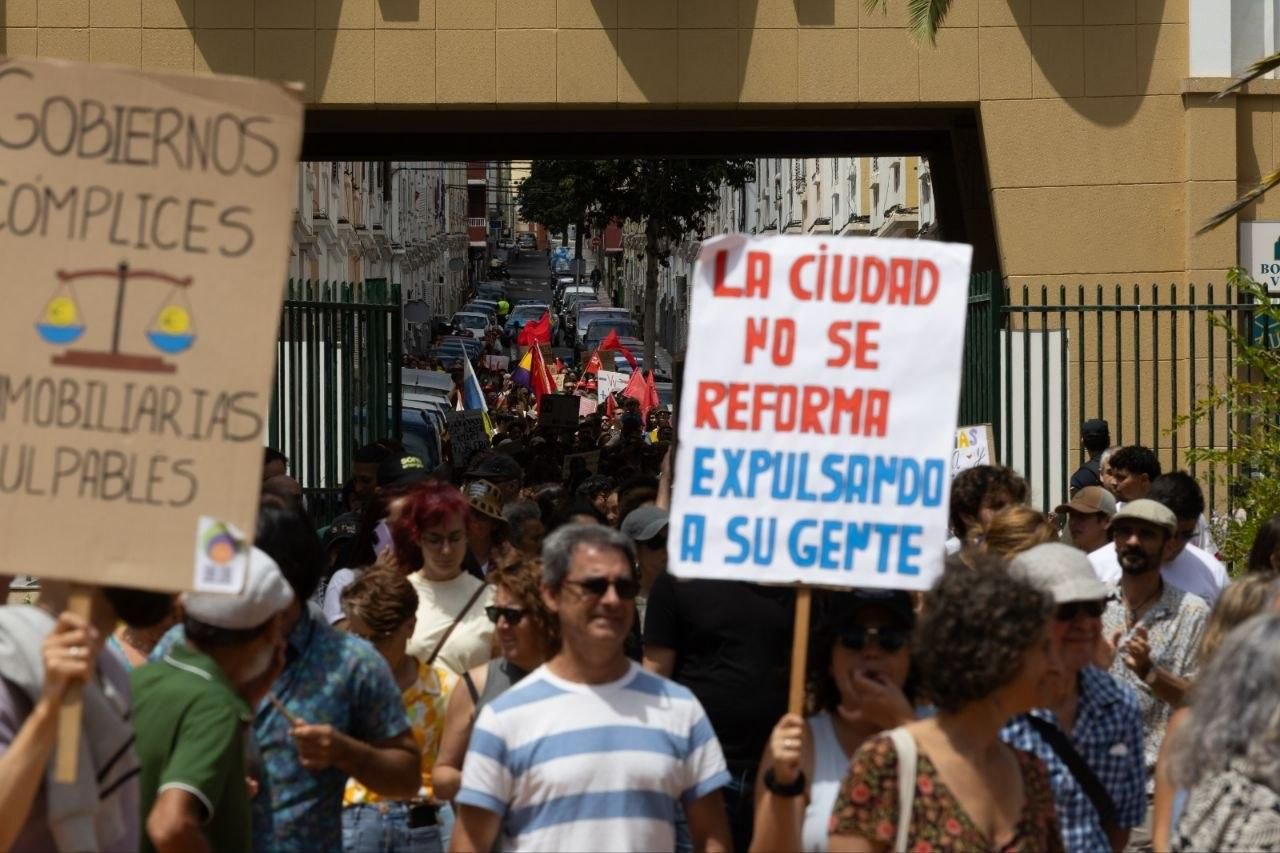 Movilización por una vivienda digna en Gran Canaria. Manuel Navarro
