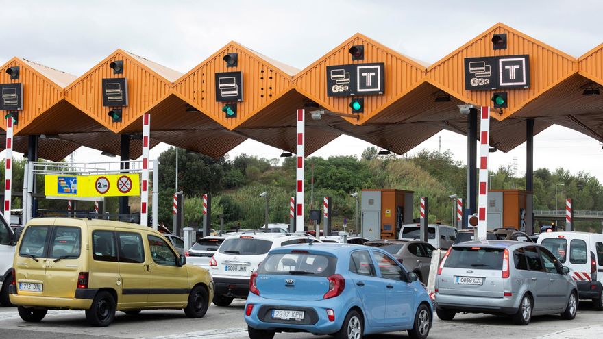 ¿Habrá que pagar por circular por las carreteras? Las claves del peaje por uso que estudia el Gobierno