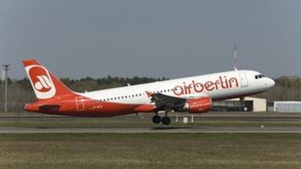 Un Avión De Air Berlin