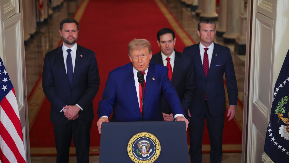 El presidente de Estados Unidos, Donald Trump, pronuncia un discurso a la nación, este sábado, 21 de junio, en la Casa Blanca, en Washington DC (EE.UU.) EFE/Carlos Barria/Pool