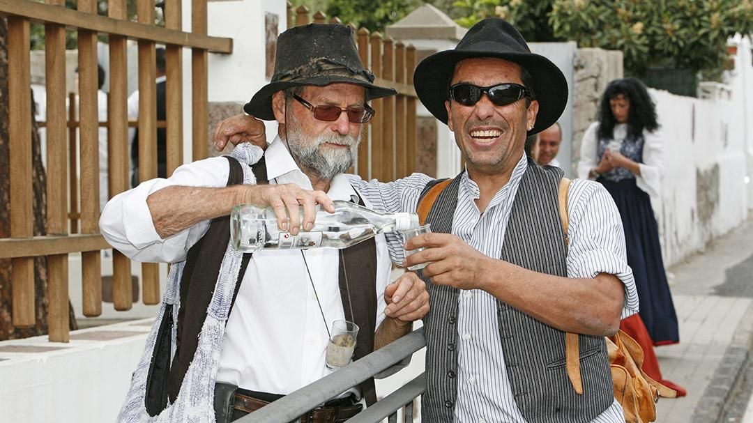 Las calles de Santa Lucía de Tirajana se llenan con motivo de la romería de Los Labradores. (Foto: Alejandro Ramos).
